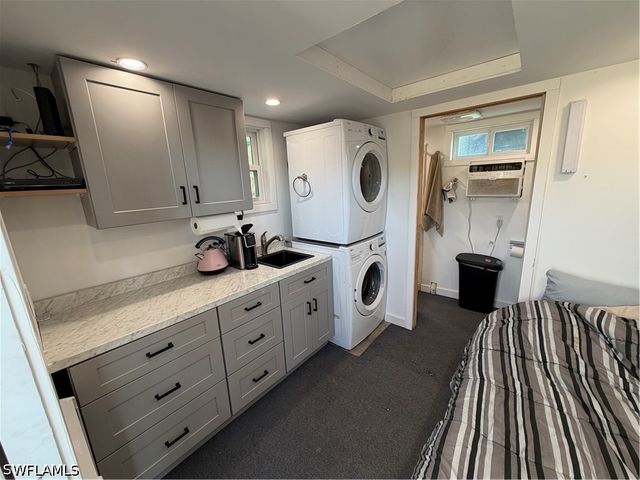 5740 Maplewood CT, Fort Myers, FL 33905