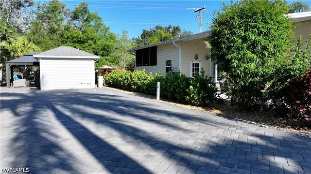 5740 Maplewood CT, Fort Myers, FL 33905