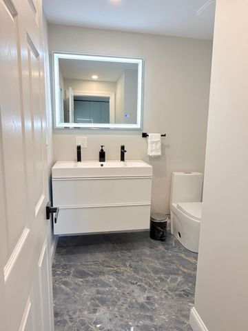 2 Ernst Way, Harwich Port, MA 02646