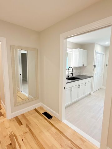 2 Ernst Way, Harwich Port, MA 02646