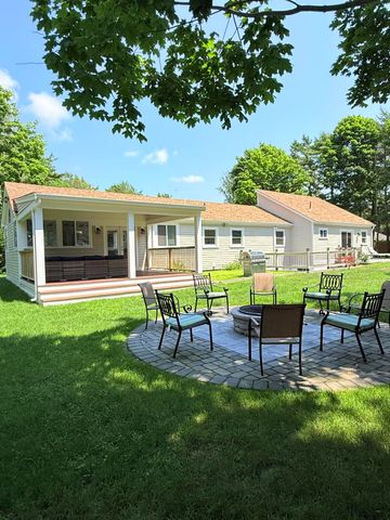 2 Ernst Way, Harwich Port, MA 02646