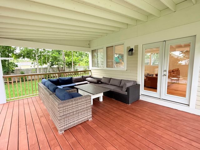 2 Ernst Way, Harwich Port, MA 02646