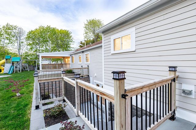 2 Ernst Way, Harwich Port, MA 02646