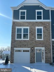 10996 BARNARD PL, White Plains, MD 20695