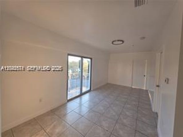 2389 NW 26th Street 2B, Miami, FL 33142