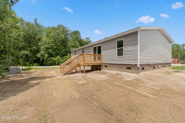 6777 Lewis Drive SE, Winnabow, NC 28479