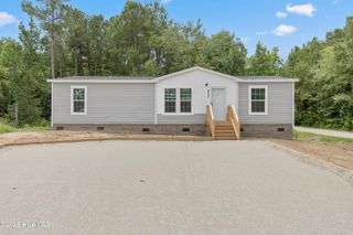 6777 Lewis Drive SE, Winnabow, NC 28479