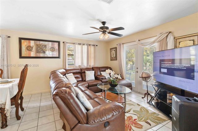 14461 SW 285th St, Homestead, FL 33033