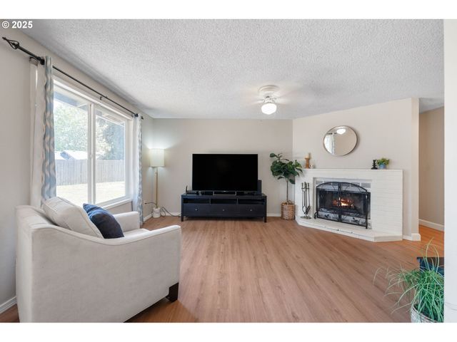 1307 Se 156TH Ct, Vancouver, WA 98683
