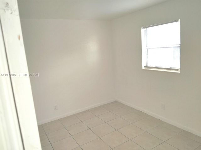 519 NW 8th Ave 4, Fort Lauderdale, FL 33311