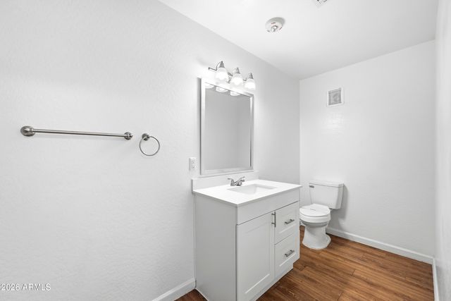 3065 N 67th Avenue 101, Phoenix, AZ 85033