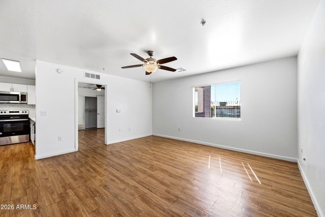 3065 N 67th Avenue 101, Phoenix, AZ 85033