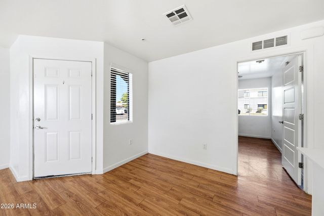 3065 N 67th Avenue 101, Phoenix, AZ 85033