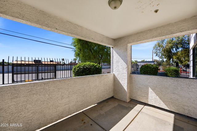 3065 N 67th Avenue 101, Phoenix, AZ 85033