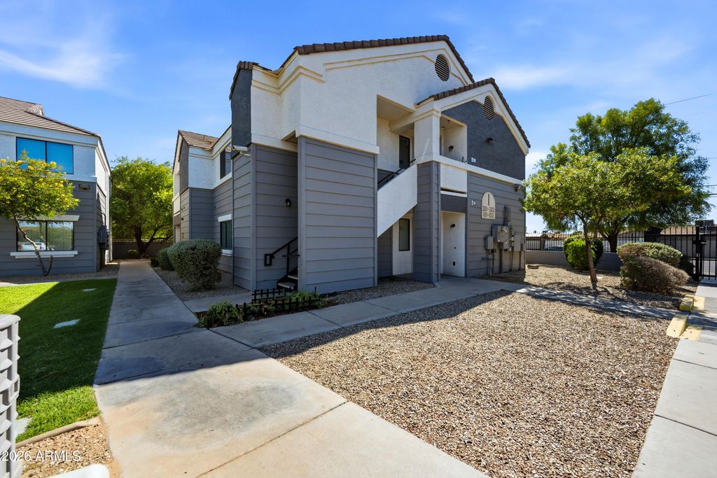 3065 N 67th Avenue 101, Phoenix, AZ 85033