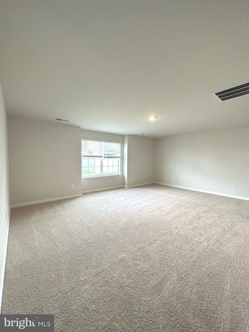 124 CHARING CROSS DR, Stephens City, VA 22655
