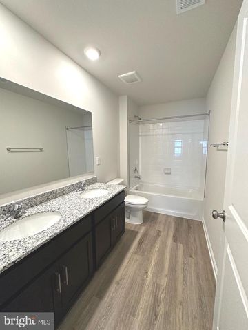 124 CHARING CROSS DR, Stephens City, VA 22655