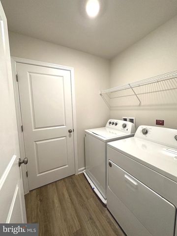 124 CHARING CROSS DR, Stephens City, VA 22655