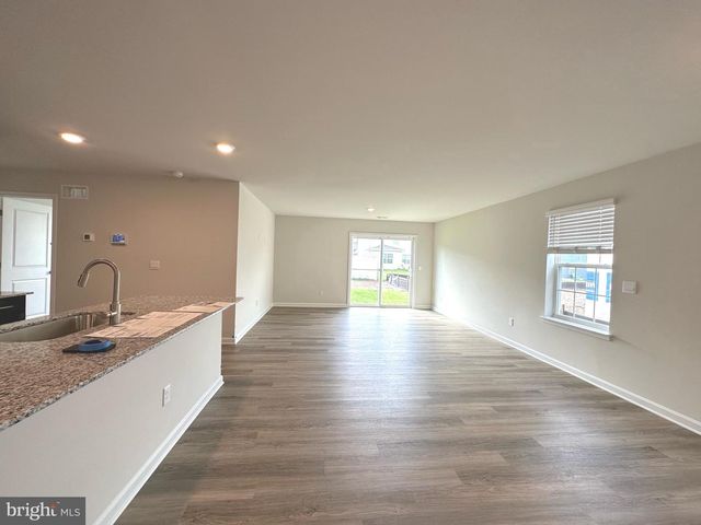 124 CHARING CROSS DR, Stephens City, VA 22655