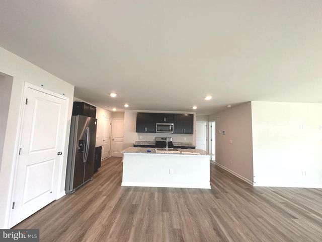 124 CHARING CROSS DR, Stephens City, VA 22655