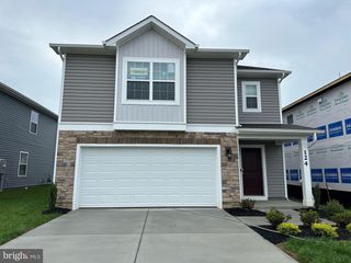 124 CHARING CROSS DR, Stephens City, VA 22655
