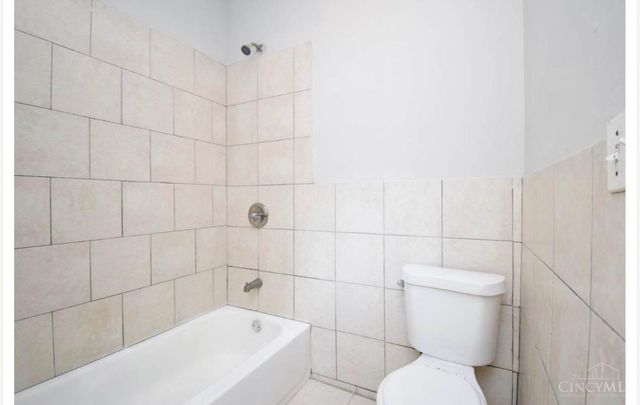 1015 Purcell Avenue, Cincinnati, OH 45205