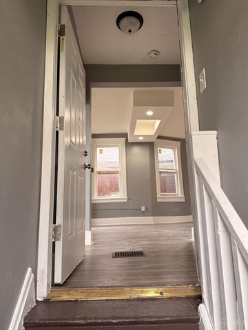 1015 Purcell Avenue, Cincinnati, OH 45205