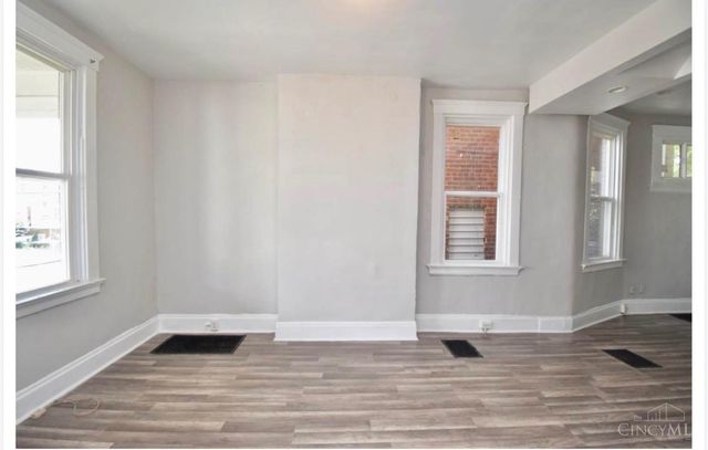 1015 Purcell Avenue, Cincinnati, OH 45205