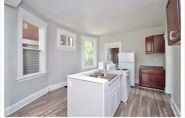 1015 Purcell Avenue, Cincinnati, OH 45205