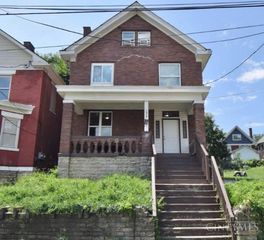 1015 Purcell Avenue, Cincinnati, OH 45205