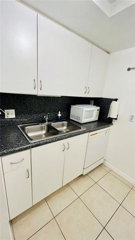 2415 NW 16th St Rd 603-1, Miami, FL 33125
