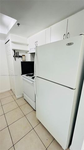 2415 NW 16th St Rd 603-1, Miami, FL 33125