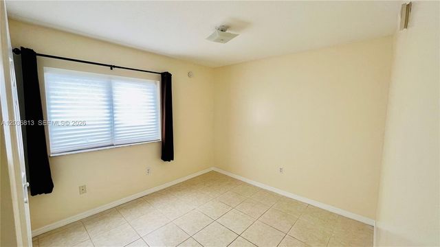 2415 NW 16th St Rd 603-1, Miami, FL 33125