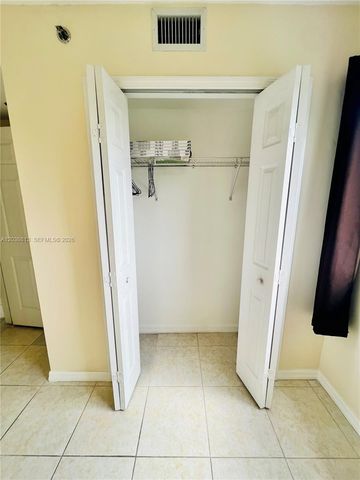 2415 NW 16th St Rd 603-1, Miami, FL 33125