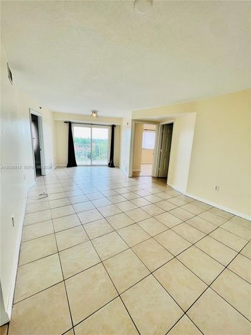 2415 NW 16th St Rd 603-1, Miami, FL 33125