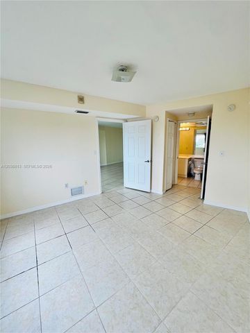 2415 NW 16th St Rd 603-1, Miami, FL 33125
