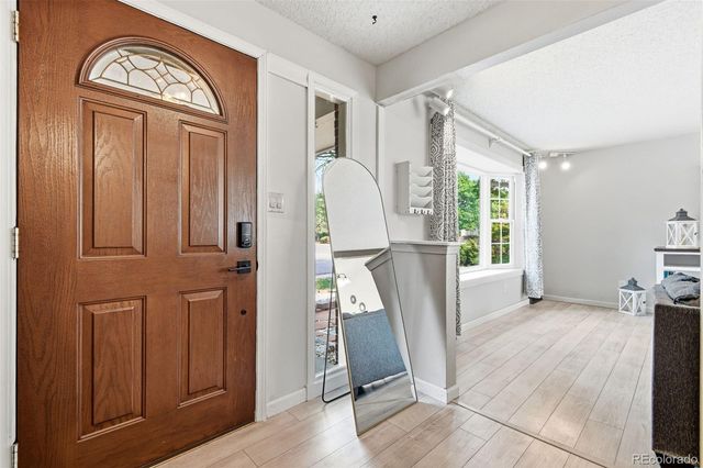 7216 S Pierce Court, Littleton, CO 80128