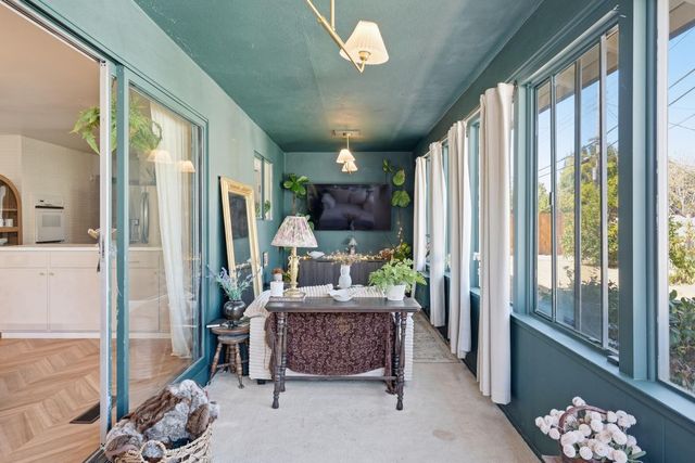 7320 Putnam Way, Sacramento, CA 95822