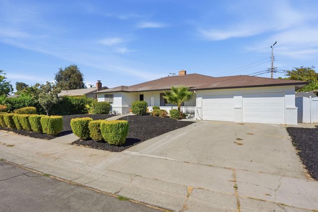 7320 Putnam Way, Sacramento, CA 95822