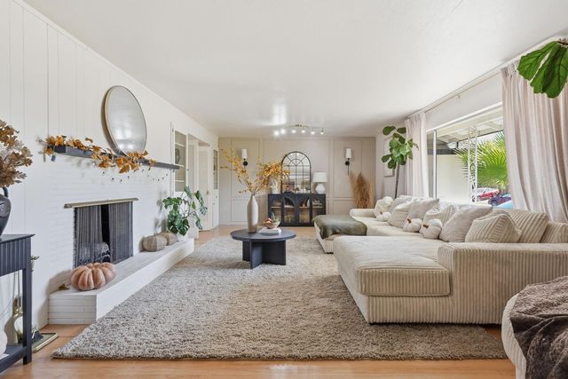 7320 Putnam Way, Sacramento, CA 95822