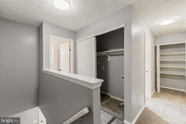 151 HAMPSHIRE RD, Sicklerville, NJ 08081