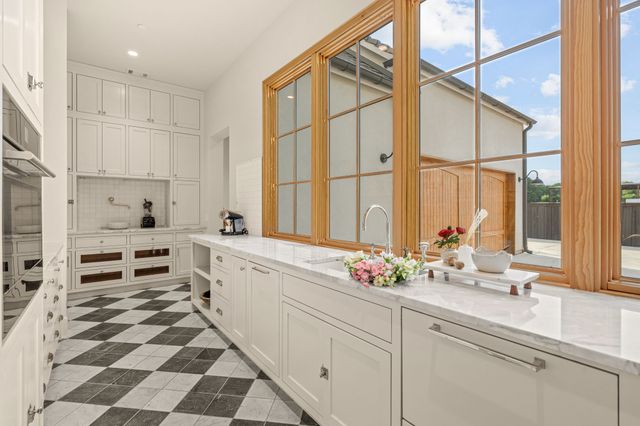 4413 Saddleback Lane, Southlake, TX 76092