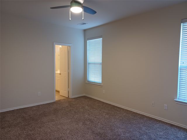 705 Crownpoint Lane, Arlington, TX 76002