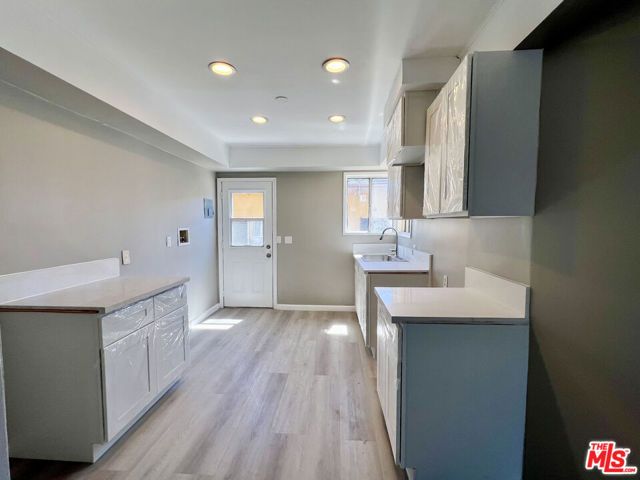 4512 Tweedy Boulevard, South Gate, CA 90280