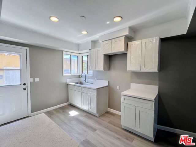 4512 Tweedy Boulevard, South Gate, CA 90280