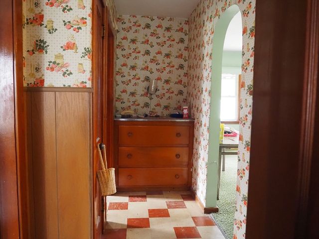 52 Marguerite St., Chicopee, MA 01020