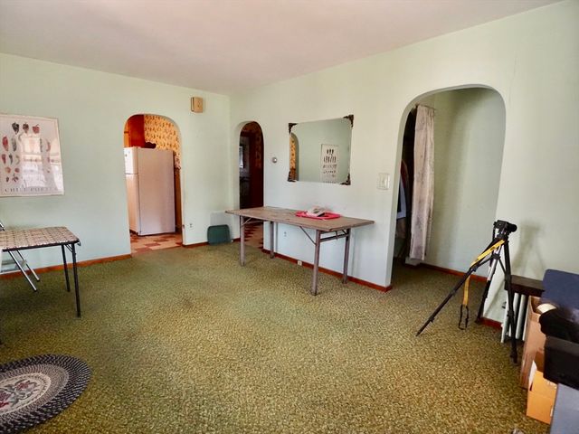 52 Marguerite St., Chicopee, MA 01020