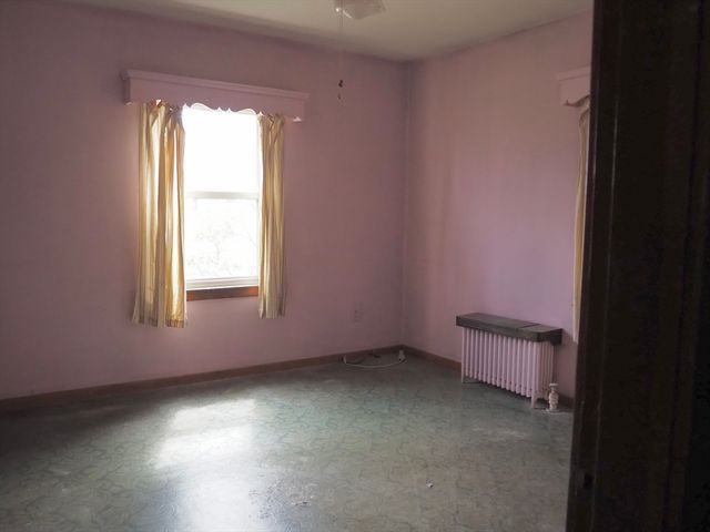 52 Marguerite St., Chicopee, MA 01020