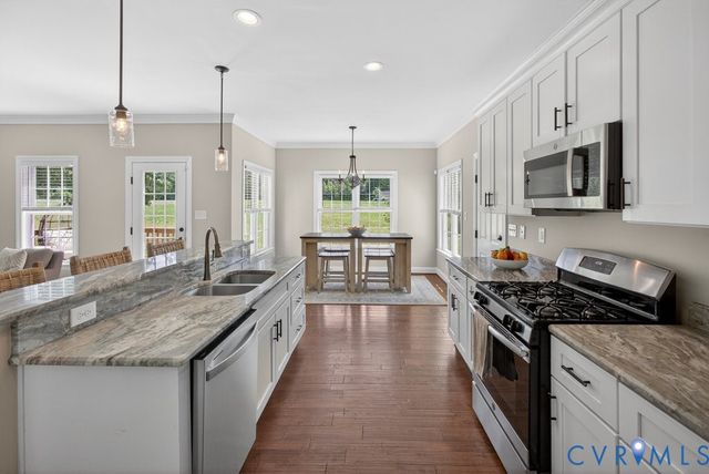 5725 Baylor Grove Ct, Providence Forge, VA 23140