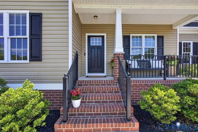 5725 Baylor Grove Ct, Providence Forge, VA 23140